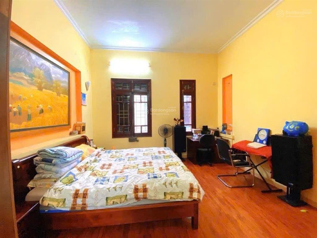 Cho thuê nhà lạc long quân, hà nội, mặt tiền rộng mười mét kinh doanh đỉnh hiếm trong tầm