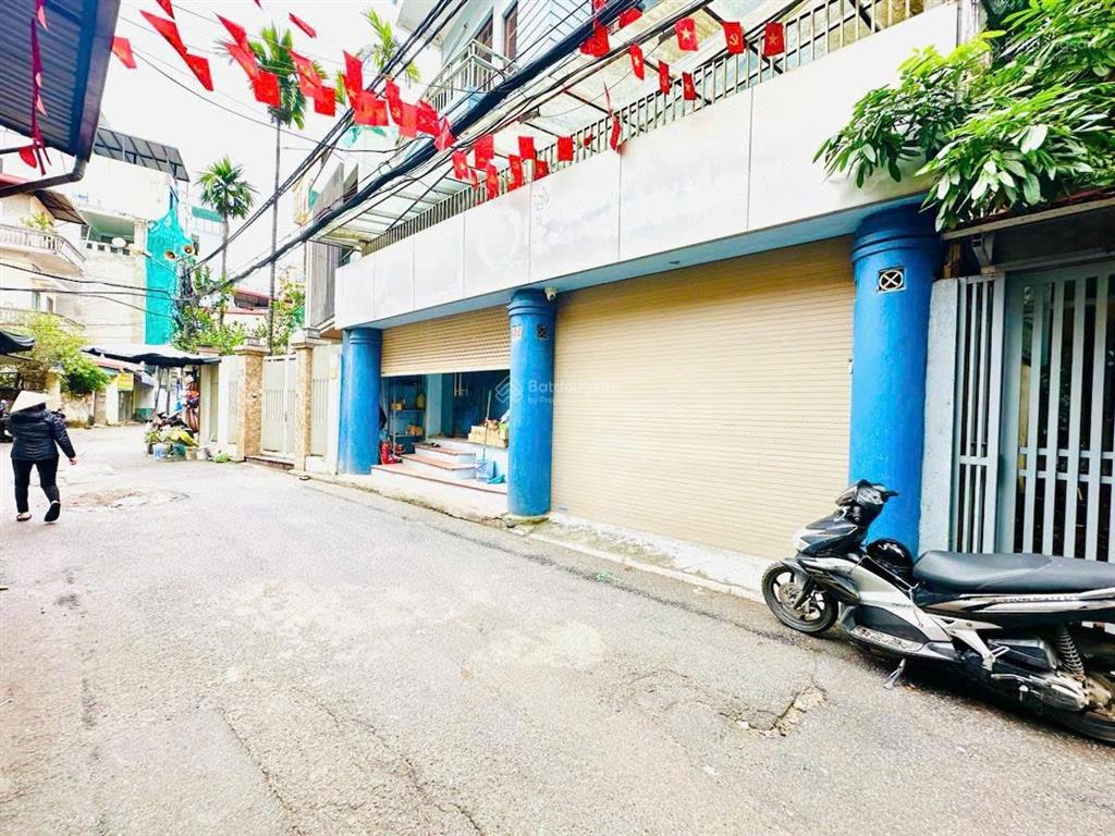 Cho thuê nhà lạc long quân, hà nội, mặt tiền rộng mười mét kinh doanh đỉnh hiếm trong tầm