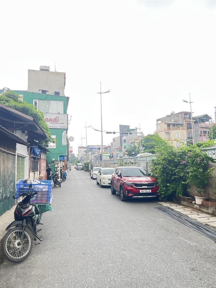 Cho thuê căn hộ 2pn, 2vs, 85m2, 12 triệu đặng thai mai, quảng an, tây hồ, hà nội
