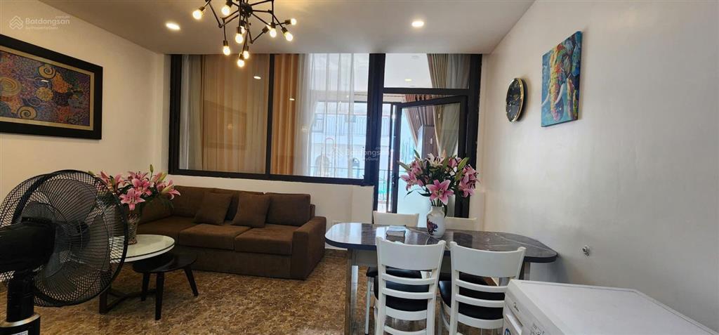 Cho thuê căn hộ 2pn, 2vs, 85m2, 12 triệu đặng thai mai, quảng an, tây hồ, hà nội