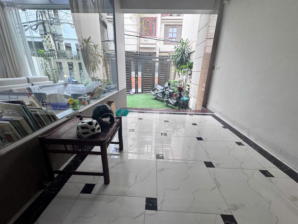 Cho thuê biệt thự/ 4 tầng 4 phòng ngủ (giá 35 triệu/th)