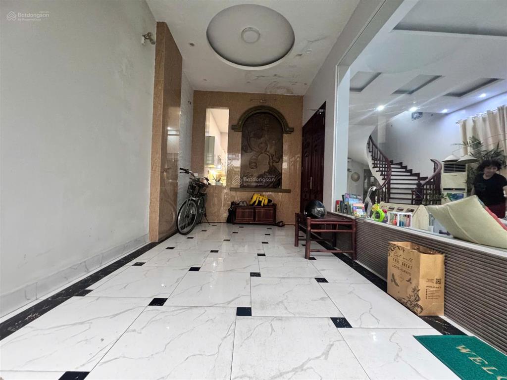 Cho thuê biệt thự/ 4 tầng 4 phòng ngủ (giá 35 triệu/th)