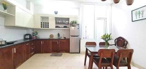 Cho thuê phòng khép kín 22m2, nghi tàm, quảng an, tây hồ, hà nội. vệ sinh chung 1 bạn nữ