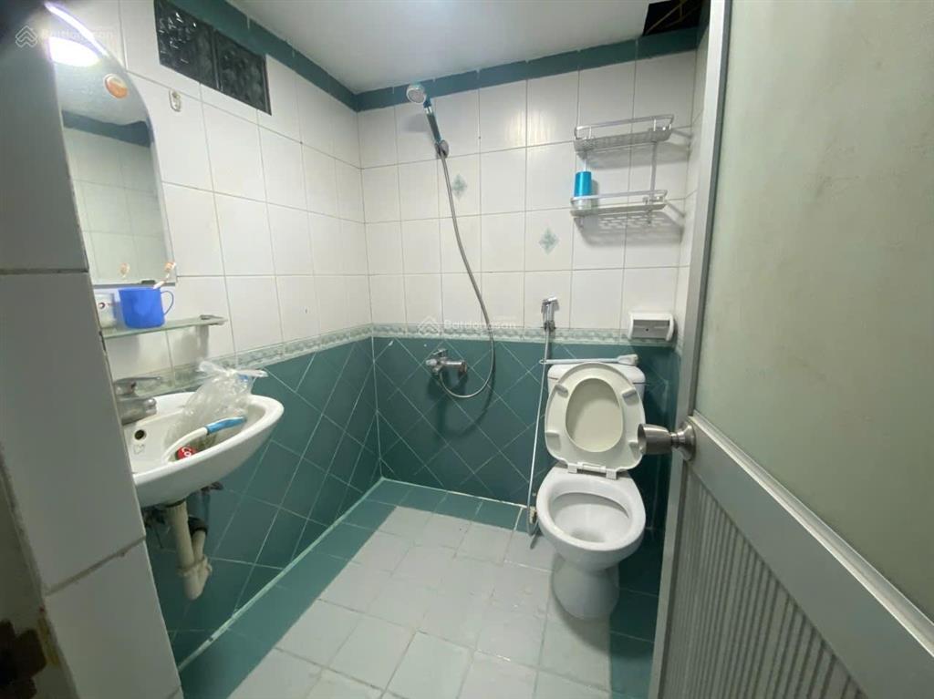 Cho thuê nhà 5 tầng khu phố âu cơ  tây hồ  hà nội  vị trí thuận tiện tại khu phố âu cơ,