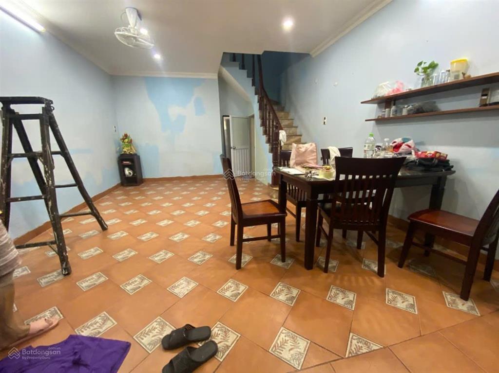 Cho thuê nhà 5 tầng khu phố âu cơ  tây hồ  hà nội  vị trí thuận tiện tại khu phố âu cơ,