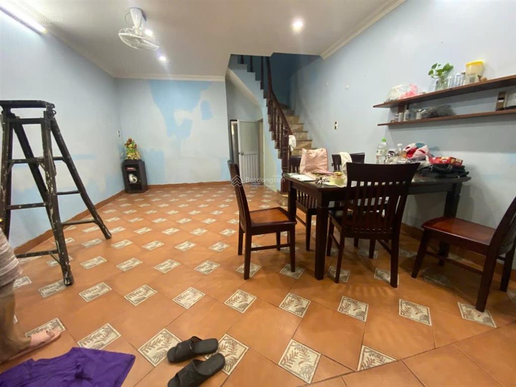 Cho thuê nhà 5 tầng khu phố âu cơ  tây hồ  hà nội  vị trí thuận tiện tại khu phố âu cơ,
