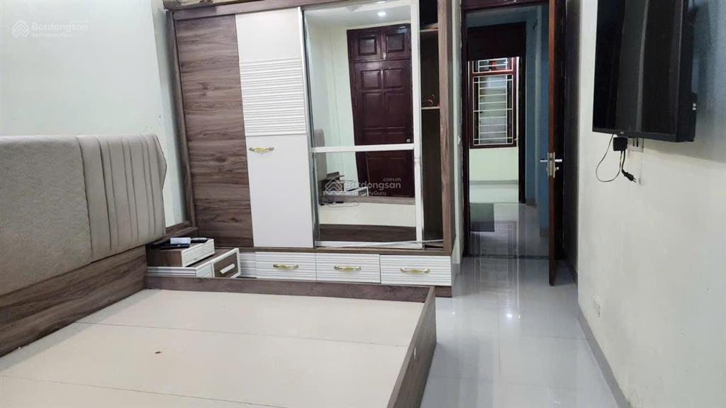 Cho thuê nhà nguyên căn 4 tầng full nội thất tứ liên, tây hồ, hà nộigiá  13 triệu