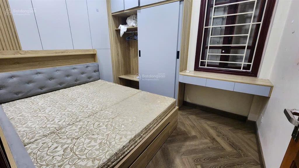 Cho thuê nhà nguyên căn 4 tầng full nội thất tứ liên, tây hồ, hà nộigiá  13 triệu
