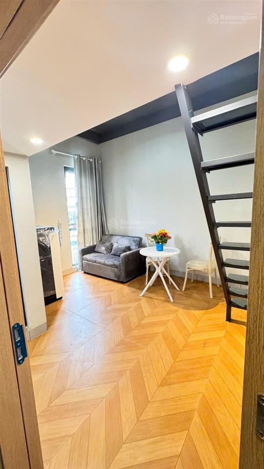Cần cho thuê toà chdv mới tinh,thang máy. đội cấn diện tích 130mx5 tầng,gồm 20 phòng khép kín
