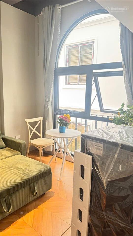 Cần cho thuê toà chdv mới tinh,thang máy. đội cấn diện tích 130mx5 tầng,gồm 20 phòng khép kín