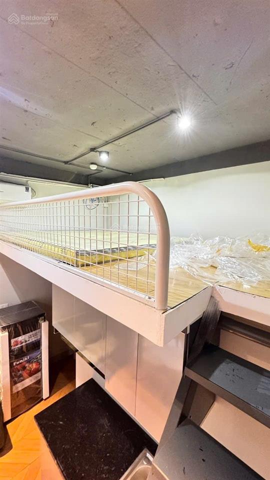 Cần cho thuê toà chdv mới tinh,thang máy. đội cấn diện tích 130mx5 tầng,gồm 20 phòng khép kín