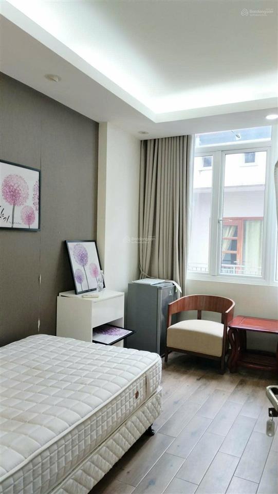 Giá 25tr cho thuê nhà nguyên căn 4 phòng ngủđịa điểm trên đường lạc long quân/ tây hồ4 phòng ngủ