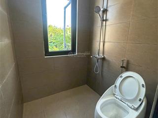 Cho thuê nhà 2 tầng xây mới ngõ 374 âu cơ diện tích 32.5m2, mặt tiền 5m thiết kế hiện đại