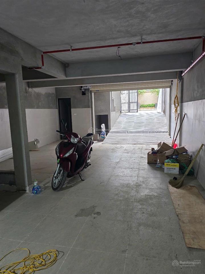 Cho thuê mặt bằng kinh doanh lô góc thang máy xịn giáp xuân diệu, tô ngọc vân