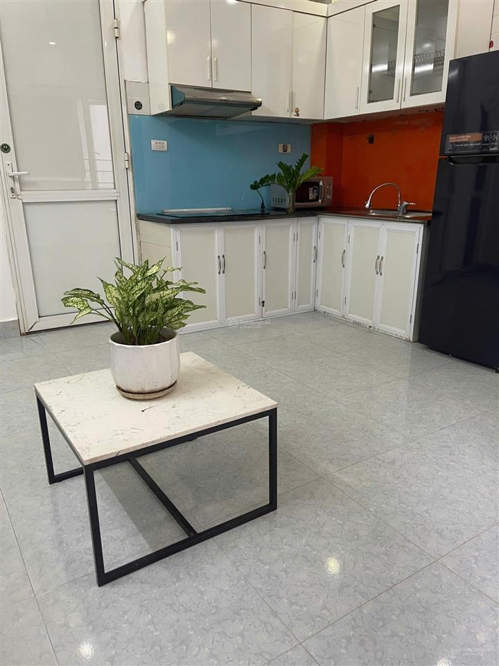 Cho thuê căn hộ 1pn, 1vs, 50m2, 6.000.000 tại 399 âu cơ, tây hồ, hà nội hàng hot