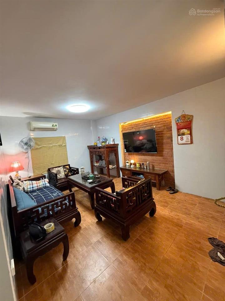 Cho thuê nhà 2 tầng full nội thất 238 âu cơ  gần hồ tây  chỉ 10.5 triệu/tháng