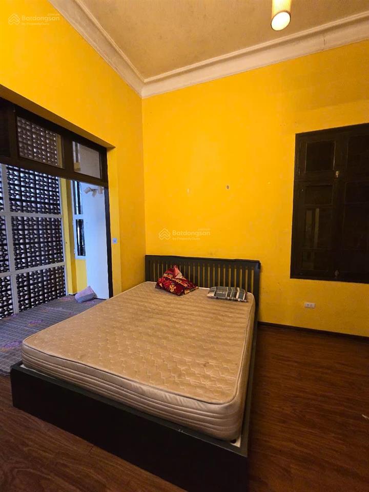 Cho thuê nhà mặt phố tây hồ căn góc vỉa hè rộng, kinh doanh đỉnh, vị trí đẹp, căn góc thoáng