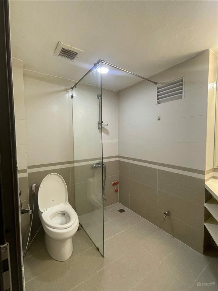 Cho thuê căn hộ 1pn, 1vs, 60m², 7 triệu tại lạc long quân, tây hồ hàng hiếm