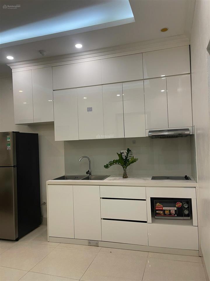 Cho thuê căn hộ 1pn, 1vs, 60m², 7 triệu tại lạc long quân, tây hồ hàng hiếm