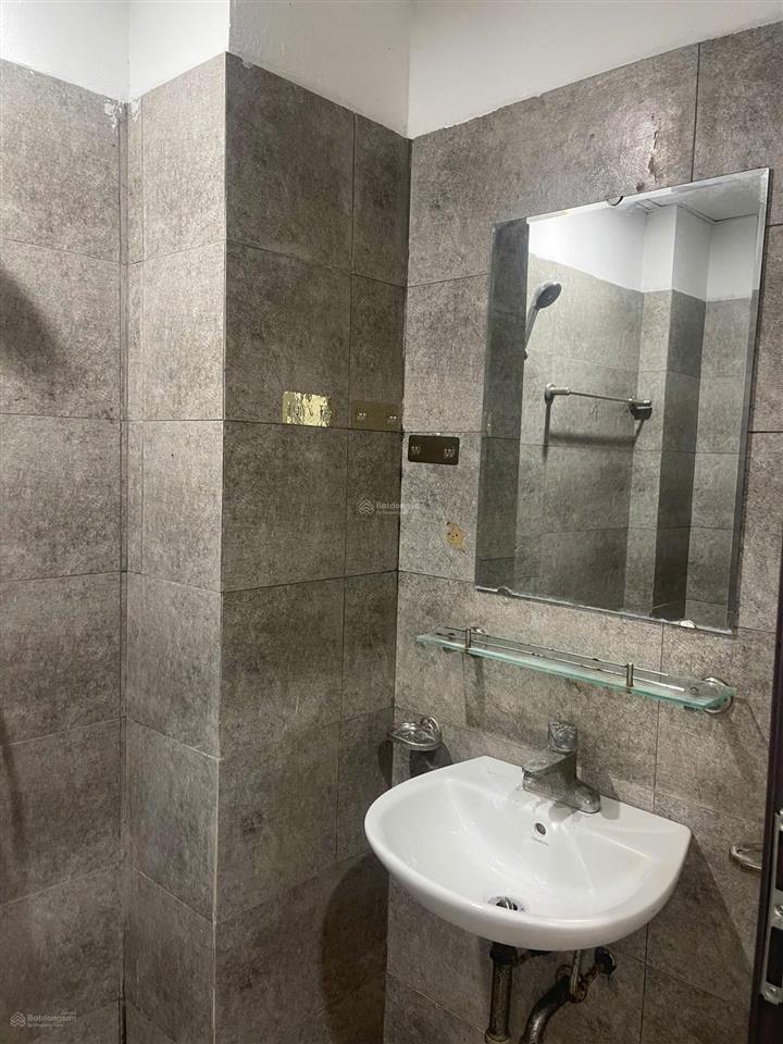 Cho thuê gấp phòng trọ 1pn, 22m2, giá 3,2 triệu tại an dương, tây hồ, hà nội