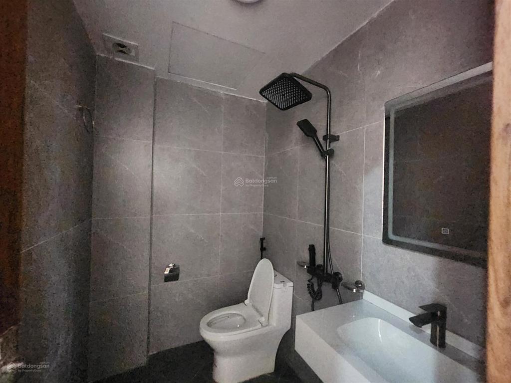 Cho thuê nhà mặt đường tây hồ, phường tây hồ (quảng an), quận tây hồ, hà nội. giá 78 triệu