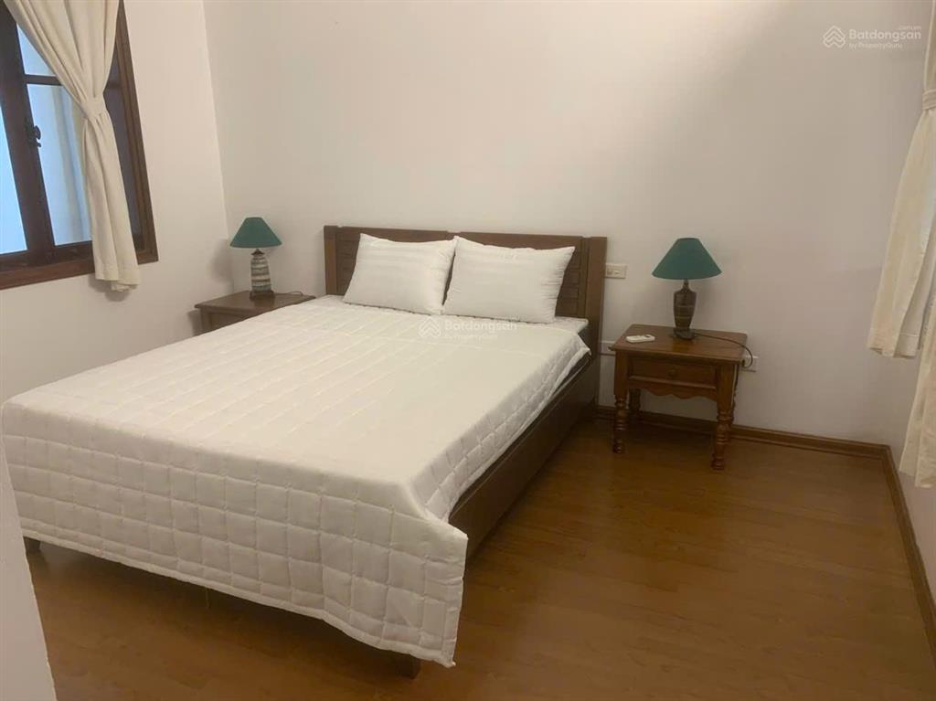 Cho thuê nhà riêng 5 tầng khu phố xuân diệu quảng an tây hồ hà nội