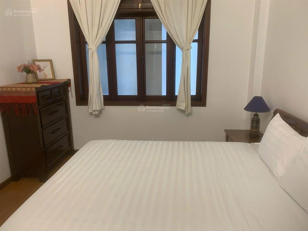 Cho thuê nhà riêng 5 tầng khu phố xuân diệu quảng an tây hồ hà nội