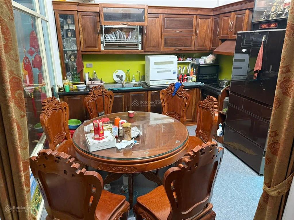 Cho thuê nhà riêng 5pn, 4wc, 55m2 tại ngõ 278 nghi tàm, tây hồ, giá 16 triệu vnd/tháng