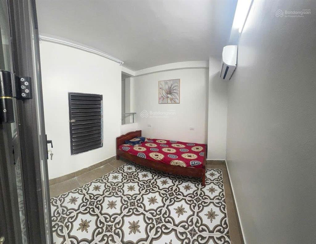 Diện tích 40 m² x 5 tầng. * vị trí ngõ 32 an dương (tây hồ). ngõ rộng ô tô lùi tận cửa,