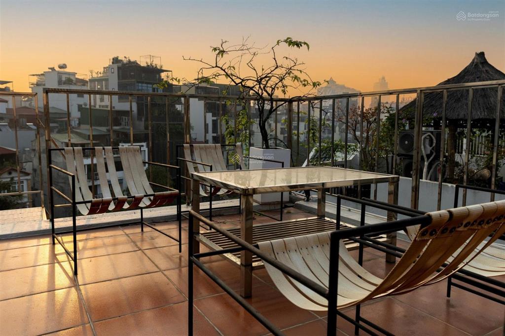 Cho thuê nhà riêng 4pn, 3wc, 45m2 tại phố vũ miên, tây hồ, hà nội, tầng 1 kinh doanh cafe