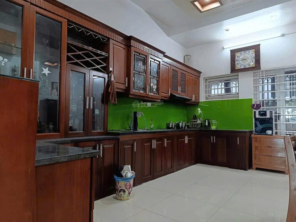 Cho thuê nhà nguyên căn mặt đường đê quai  tứ liên  tây hồ  hà nội