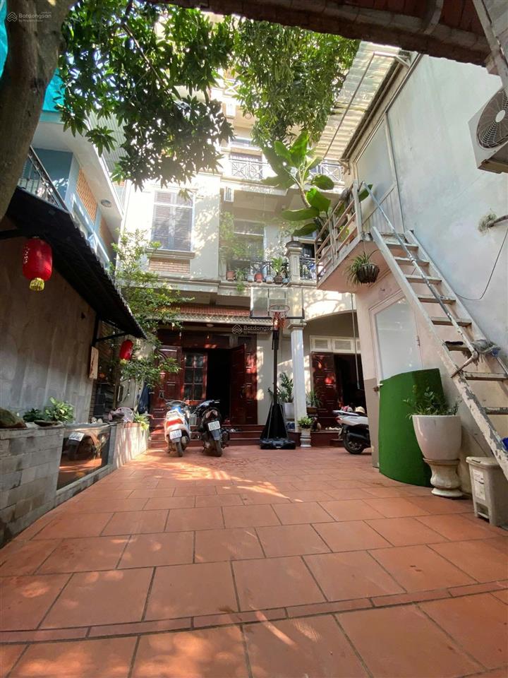 Chính chủ  cho thuê nhà 04 tầng ngõ 172 âu cơ, tây hồ. dt 90m² (60m2 nhà) mt 5m,