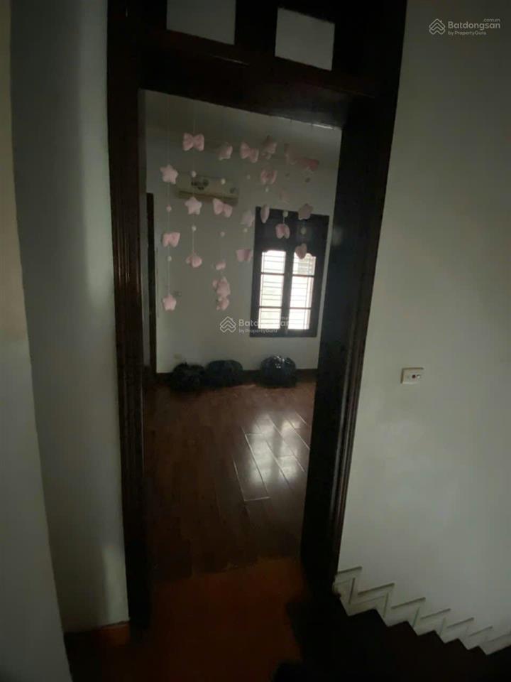 Chính chủ  cho thuê nhà 04 tầng ngõ 172 âu cơ, tây hồ. dt 90m² (60m2 nhà) mt 5m,