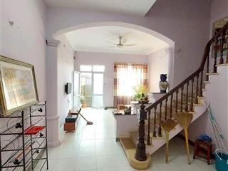 Cho thuê nhà ngõ 28 tứ liên  tây hồ. 55m2 * 5 tầng  5 phòng ngủ, 4 phòng vệ sinh