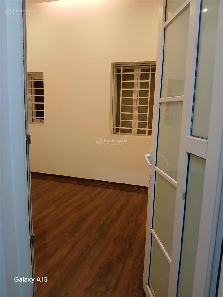 Cho thuê nhà nguyên căn  phố trịnh công sơn / lạc long quân (tây hồ)