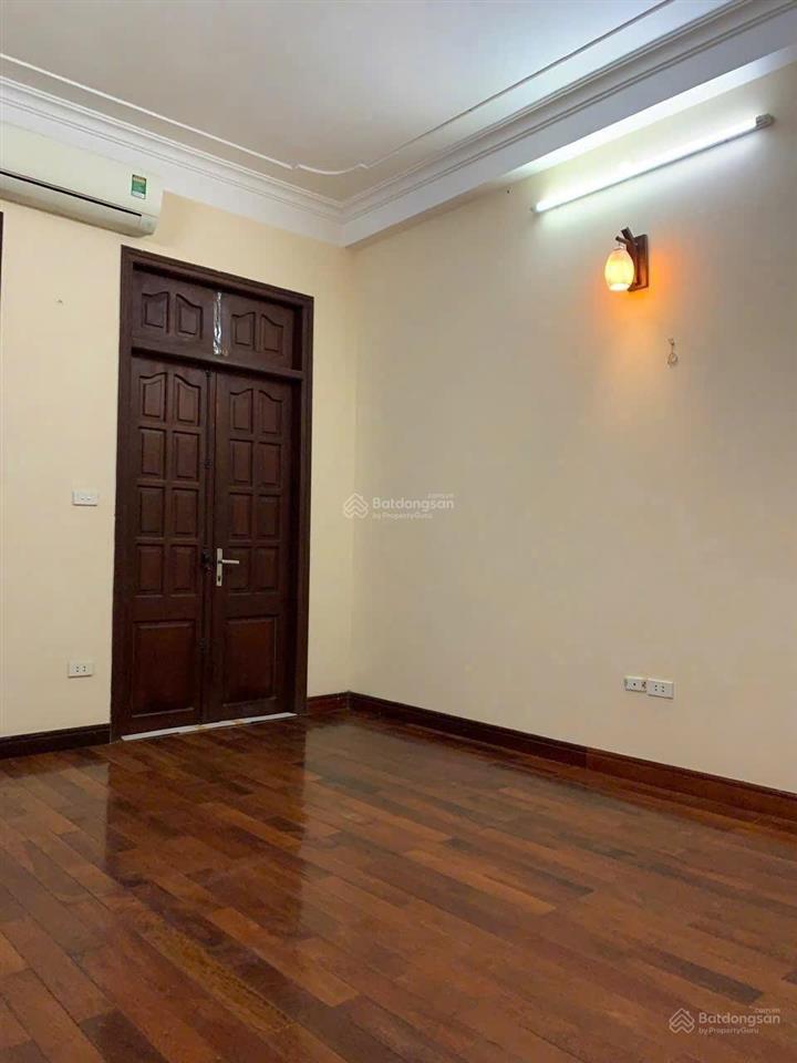 Cho thuê nhà 5 tầng  khu phố yên hoa  tây hồ  hà nội