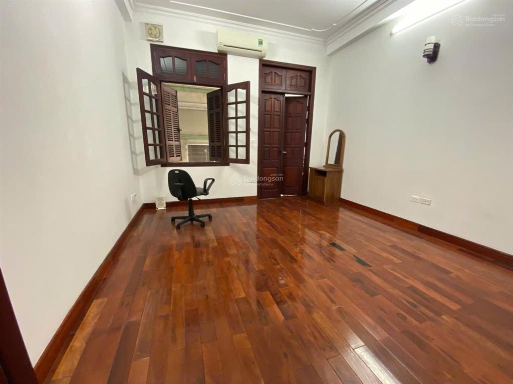 Cho thuê nhà 5 tầng  khu phố yên hoa  tây hồ  hà nội