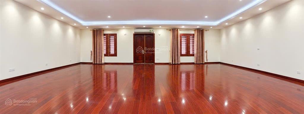 Cho thuê nhà khu phân lô nguyễn hoàng tôn tây hồ hà nội