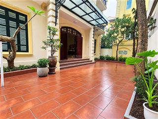 Cho thuê biệt thự sân vườn đặng thai mai, quảng khánh tây hồ, hà nội