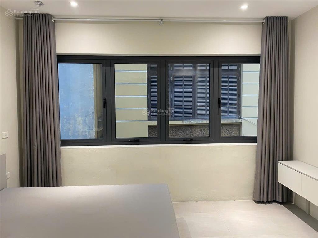 Cho thuê nhà 5 tầng  quảng an, tây hồ  hà nội  diện tích 60m²