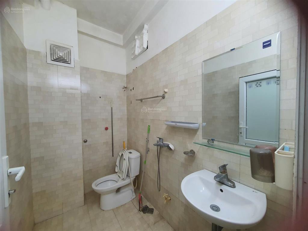 Cho thuê nhà riêng tại âu cơ, 10 triệu, 50m2, 3pn, 3wc, nội thất cơ bản, gấp!