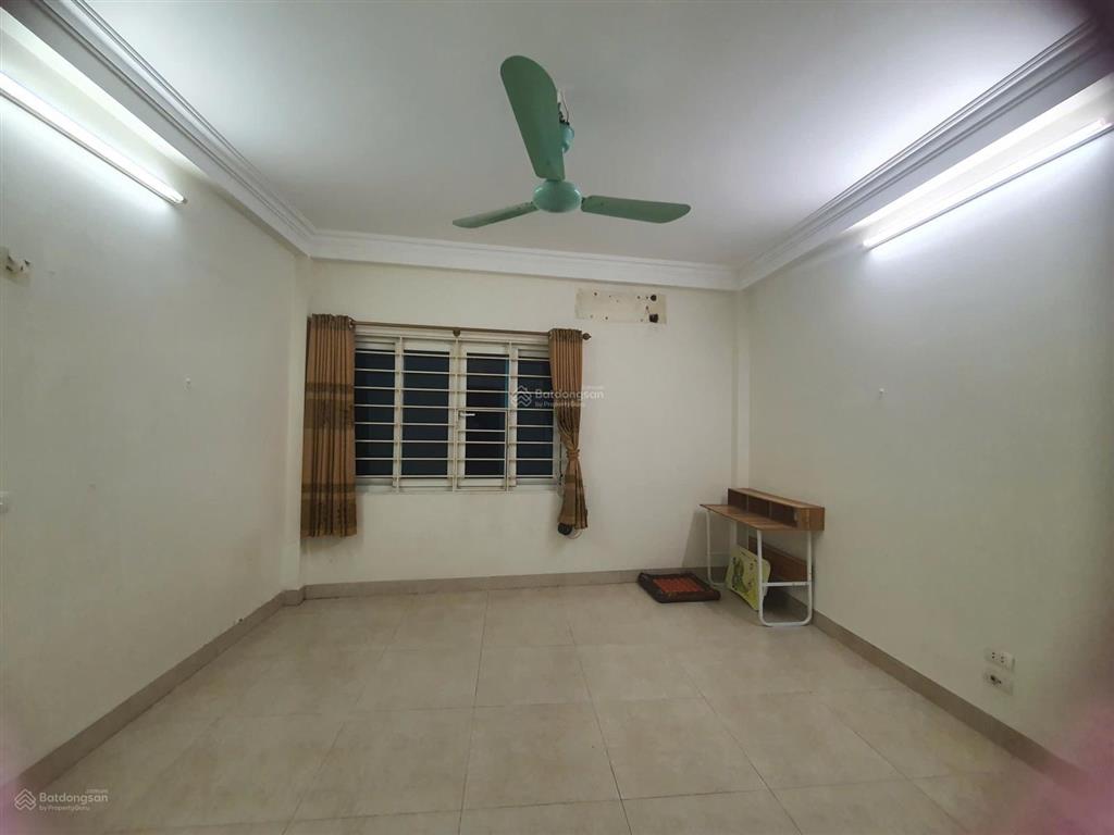 Cho thuê nhà riêng tại âu cơ, 10 triệu, 50m2, 3pn, 3wc, nội thất cơ bản, gấp!