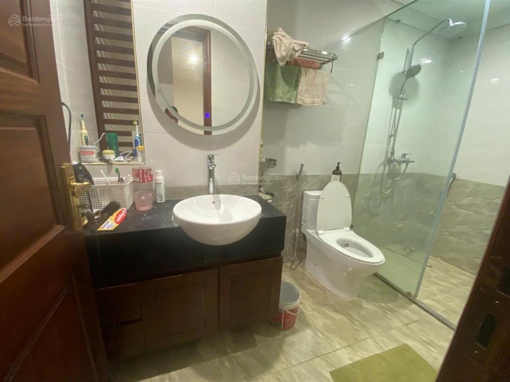 Cho thuê nhà 5 tầng xuân diệu, tây hồ hà nội diện tích 100m2 mặt tiền 5m