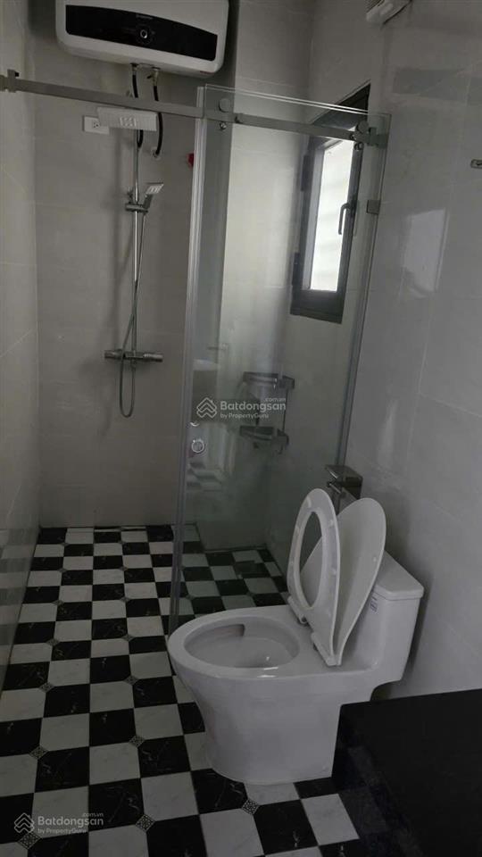 Cho thuê nhà 5 tầng xuân diệu, tây hồ hà nội diện tích 100m2 mặt tiền 5m