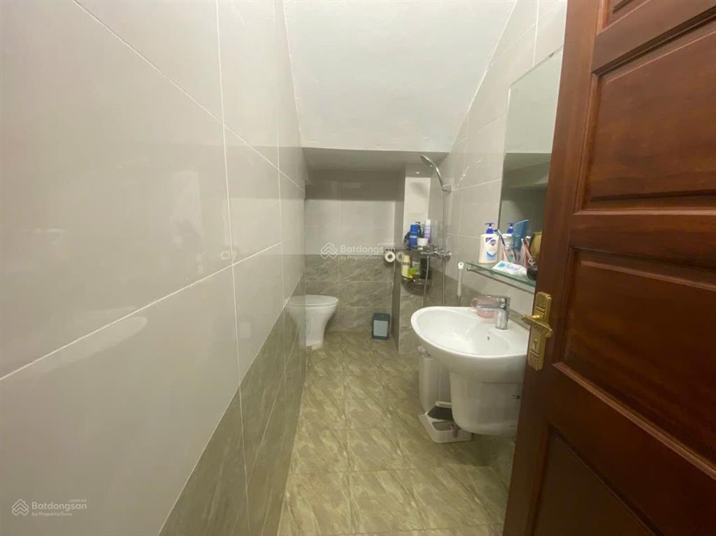 Cho thuê nhà 5 tầng xuân diệu, tây hồ hà nội diện tích 100m2 mặt tiền 5m