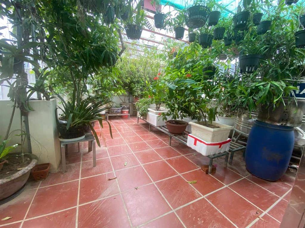 Cho thuê nhà 5 tầng xuân diệu, tây hồ hà nội diện tích 100m2 mặt tiền 5m