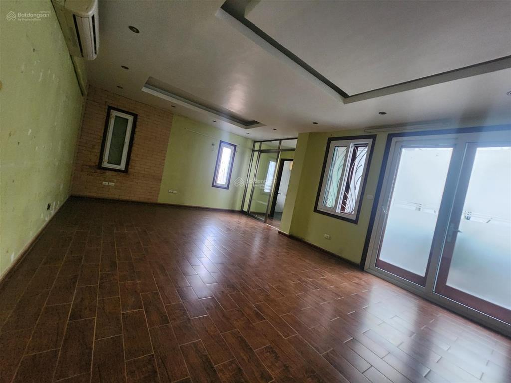 Cho thuê nhà ngõ xuân diệu  tây hồ | 4 tầng  3 sàn thôngcách oto 10m