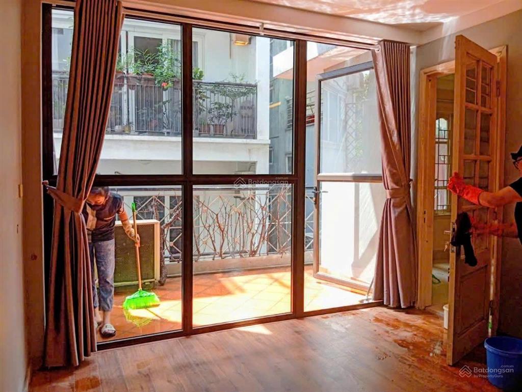 Cho thuê nhà riêng phong cách vintage tô ngọc vân, tây hồ