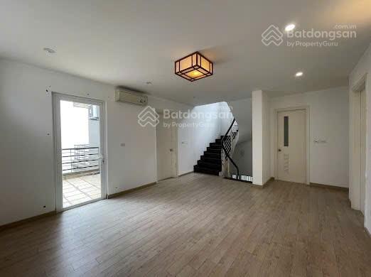 Cho thuê nhà đất rộng tây hồ, hà nội. dt 280m. giá 65.000.000
