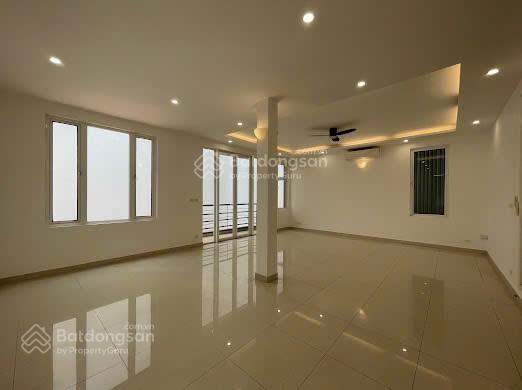Cho thuê nhà đất rộng tây hồ, hà nội. dt 280m. giá 65.000.000